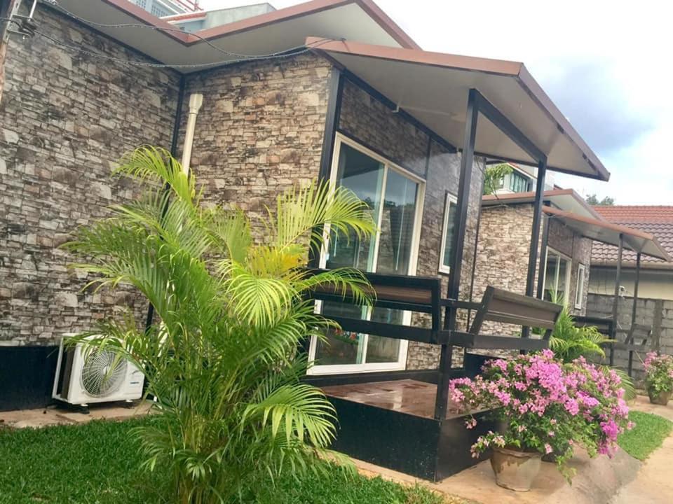 Villa Kora-Great Airport Phuket à Nai Yang Beach Extérieur photo